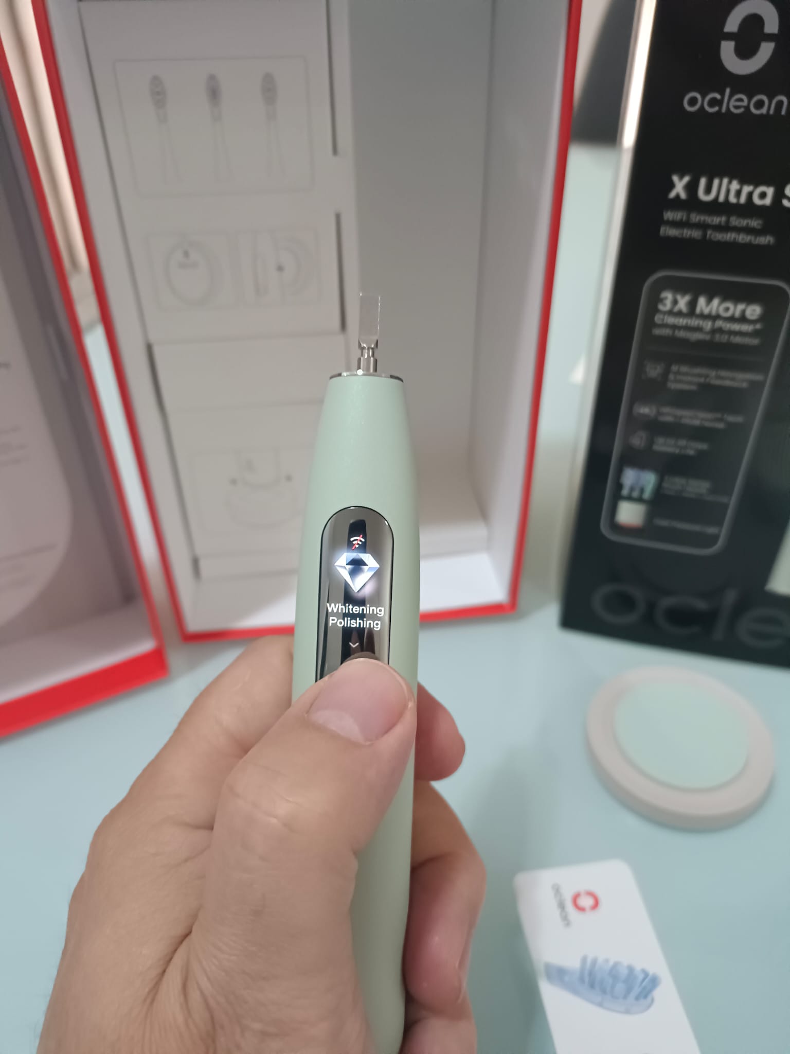 Oclean X Ultra S: lo spazzolino elettrico Wi-Fi Smart Sonic, sconto omaggio igienizzante Oclean S1